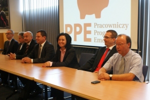 Podpisanie umowy PPE, 3 października